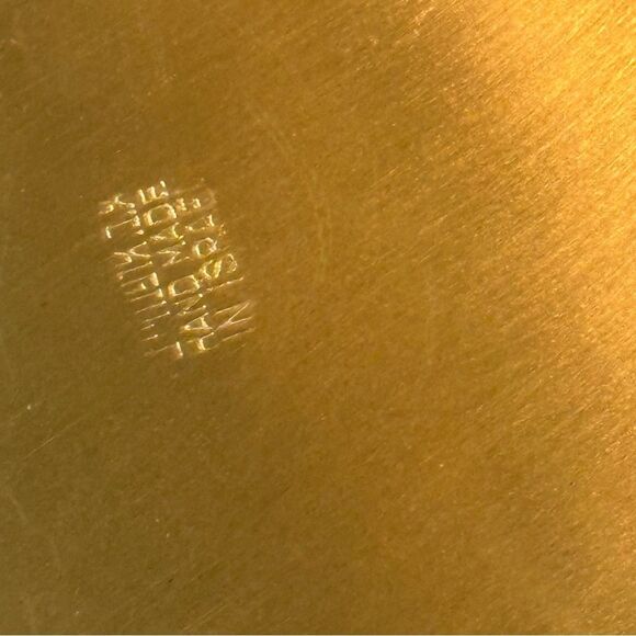 Vintage Traditional Judaica Brass Grapevine Motif Dresser Trinket
Box - Picture 6 of 6